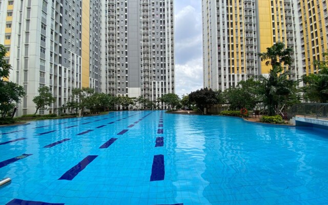 Spacious And Homey 3Br At Springlake Summarecon Bekasi Apartment