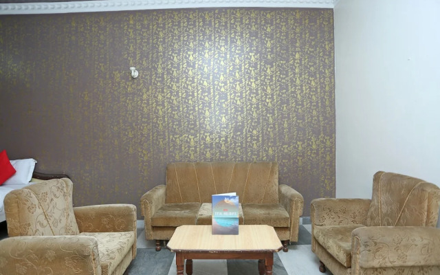OYO 16906 Hotel Balsons