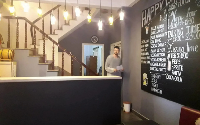 Leos Family Hostel  Hangout