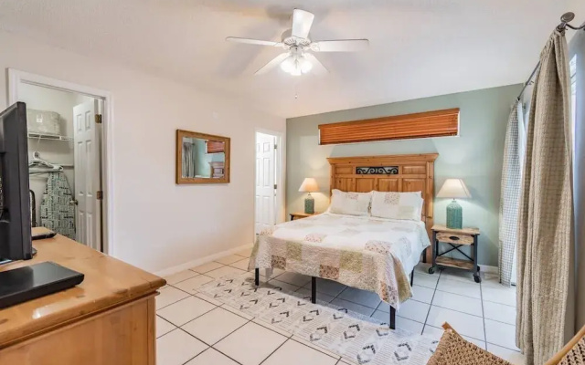 4BR Lake Berkley Home w/ Private Pool