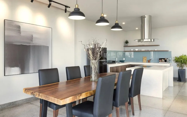 Spacious 1bdr Perfect For Romantic Weekend Seaview
