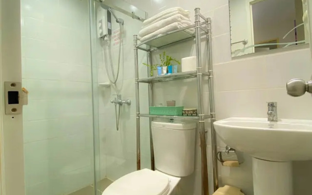 2 Bedroom Condo at Midpoint Residences With City View