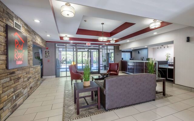 Red Roof Inn & Suites Savannah Airport