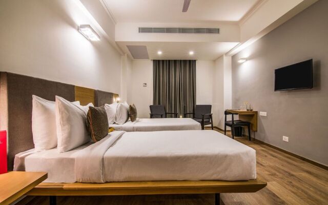 OYO Townhouse 028 Corporate Suite