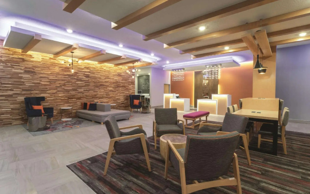 La Quinta Inn & Suites by Wyndham South Jordan