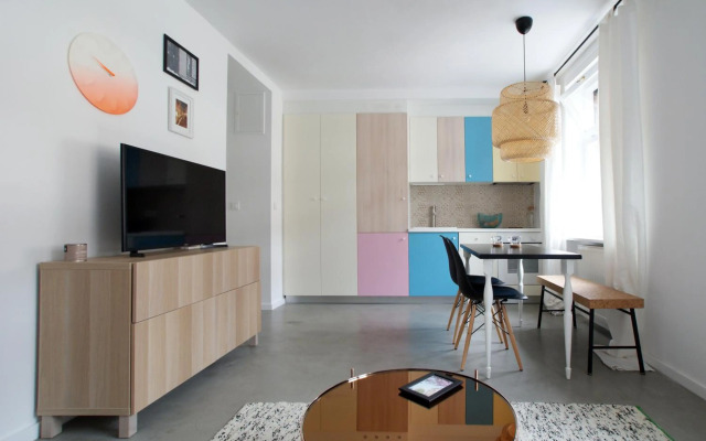 Cosy Happy Studio Apartment