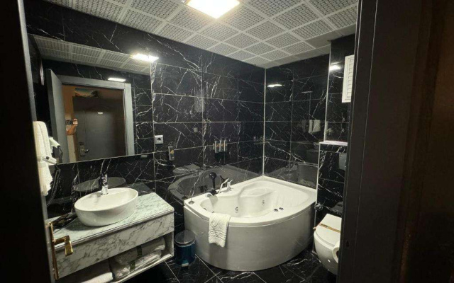 BC Ruby Hotel