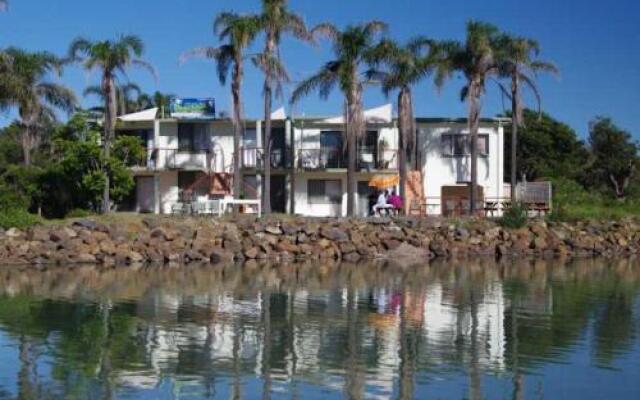 Beachfront 3, 25 Willow Street