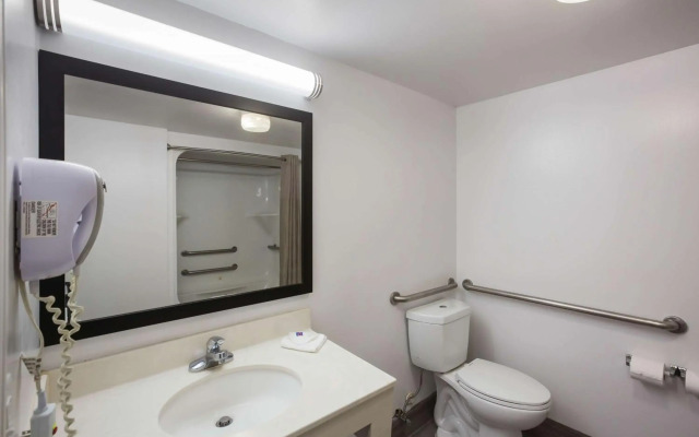 Motel 6 Suwanee, GA - Gwinnett Center