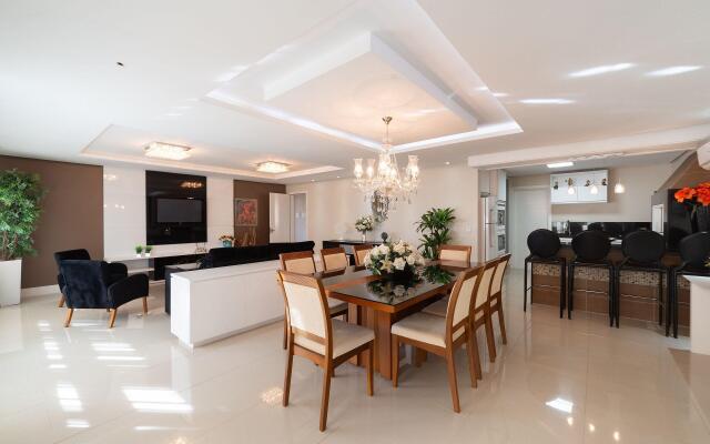 Casa ampla no segundo andar Canela RS RHO063