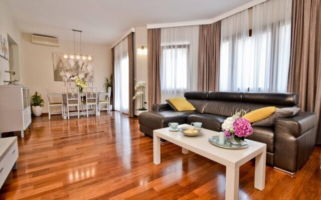 Superior 4 Villa Antea With Pool Jacuzzi, Zadar