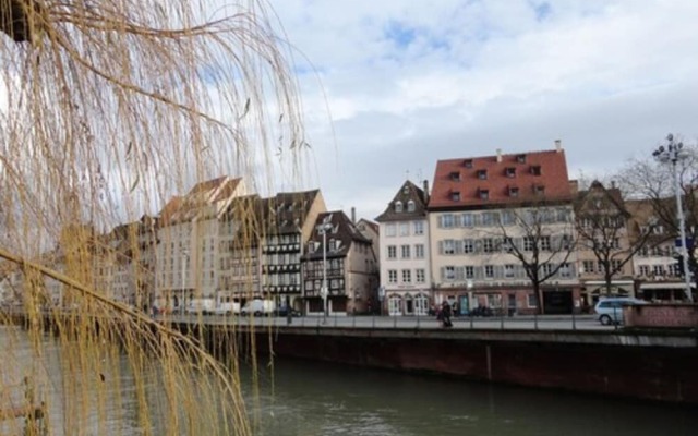 A L'ill - Apparts & Studios Strasbourg Hyper Centre