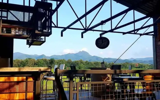 SuanGlangNa Homestay