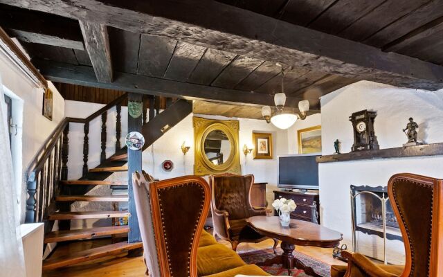 Traditional Holiday Home in Zagreb with Garden