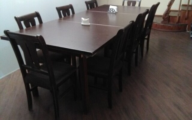 Crystal Villa Hostel