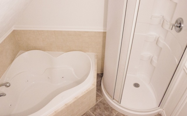 Cherry Lane Campground & Cottages