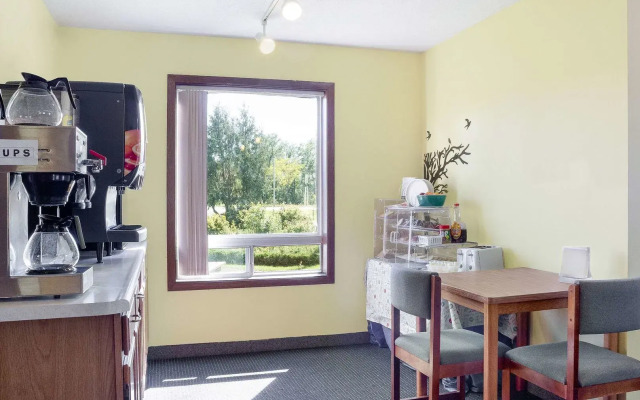 Rodeway Inn Pine River