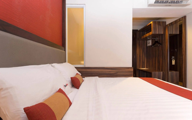RedDoorz Plus near Blok M Square