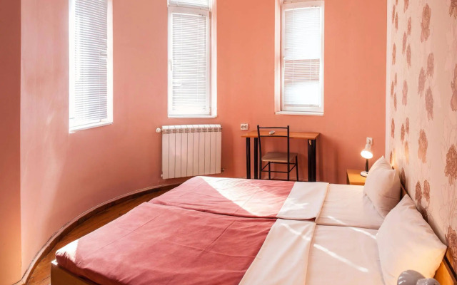 Galiani Hostel