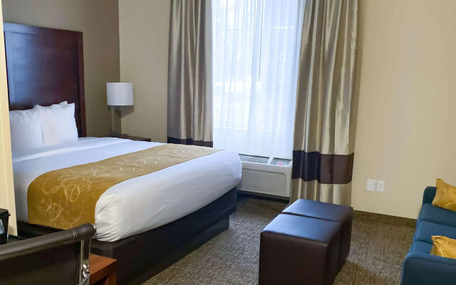 Comfort Suites