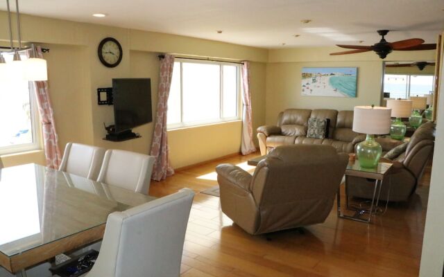 Jamaica Royale 501 - 3 Br Condo