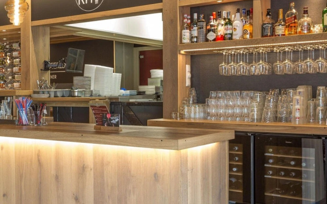 Beautiful House With Sandy Beach, Near Giethoorn