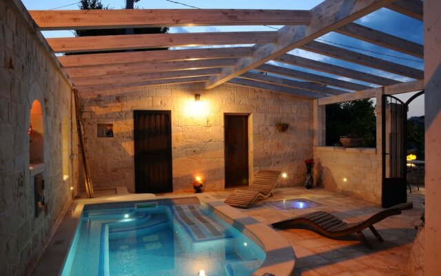 Micele Holiday Houses