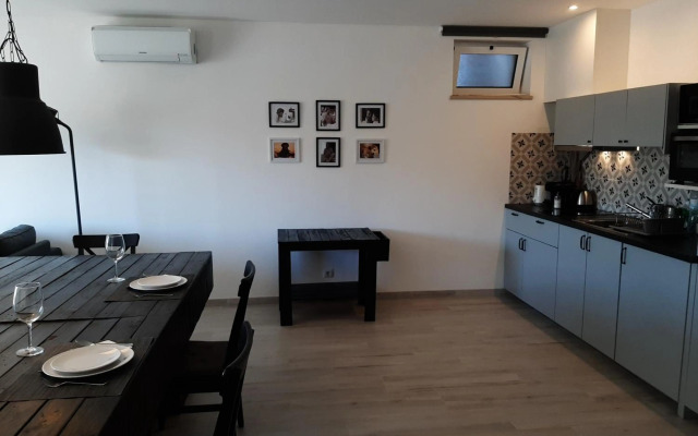 Belchior Apartment - Belch1952