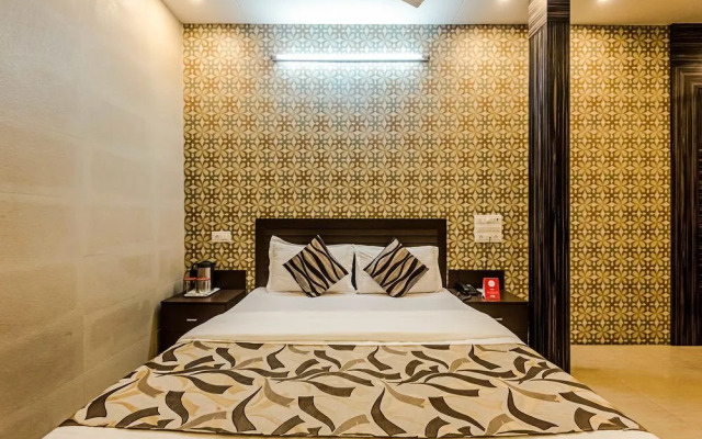 OYO 6371 Hotel Abrol