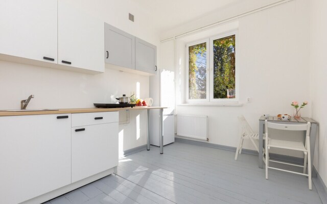 Apartment Aleja Wilanowska by Renters
