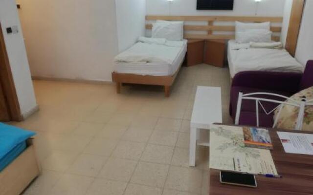 Zimmer Barzilay