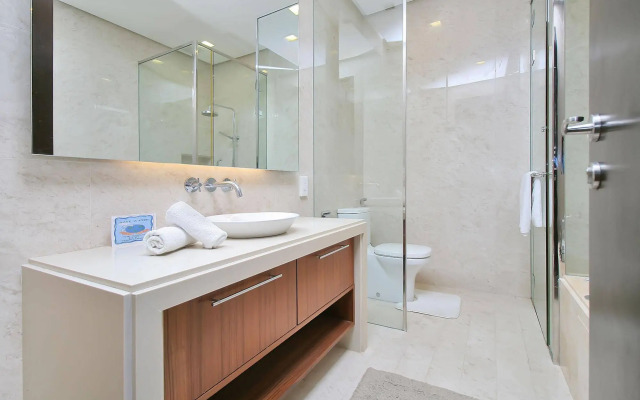 Straits Quay Marina Suites