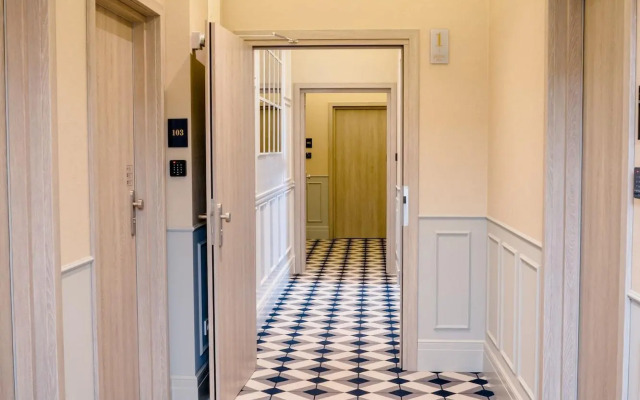 Amber Design Residence