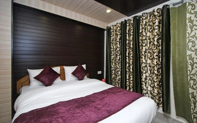 OYO 8991 near Mall Road