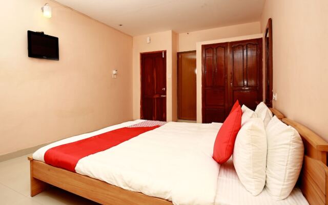 OYO 10259 Hotel Safa INN