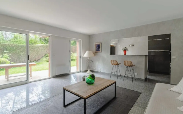Luxury Haven With Pool, Tennis and Large Garden