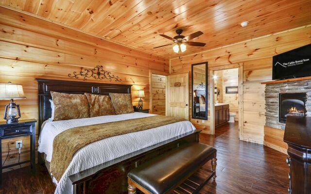 Foxwood Mansion Fourteen Bedroom Cabin