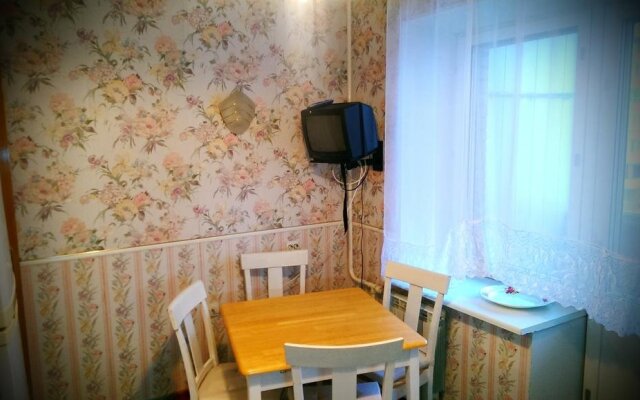 Veteranov 109 Apartment