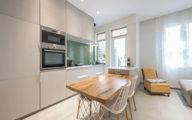 Stunning Design 1BR  Secret Garden