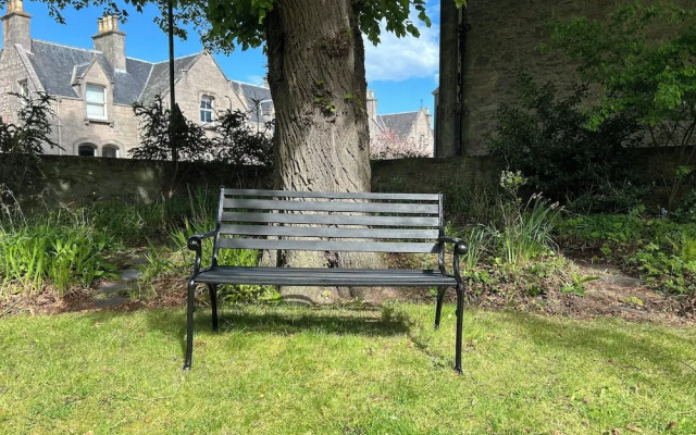 Glen Lyon Lodge Bed & Breakfast