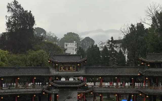Ximu Hotel (Furong Town Waterfall Branch) – Exterior – Xiangxi