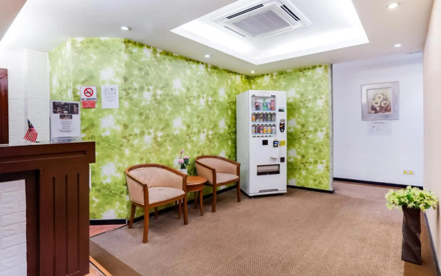 OYO 89652 Bjorn Boutique Hotel