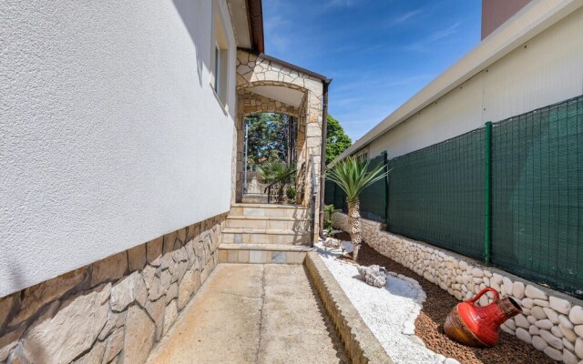 Stunning Home in Fazana With Wifi and 2 Bedrooms