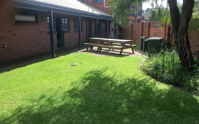 Dunsborough Inn Backpackers