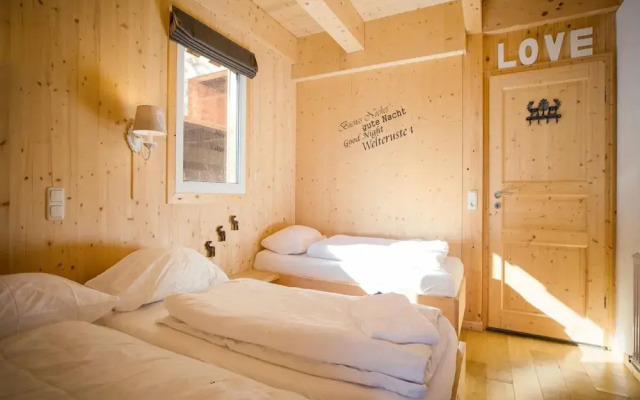 Quiet Chalet in Turracherhöhe with Sauna & Indoor Hot Tub