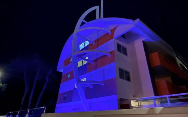 Poolside Living, Your Ideal Apartment - Beahost