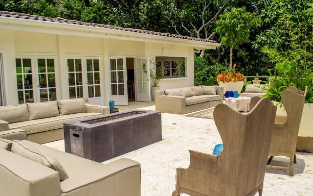 The Retreat at Altos del Monte