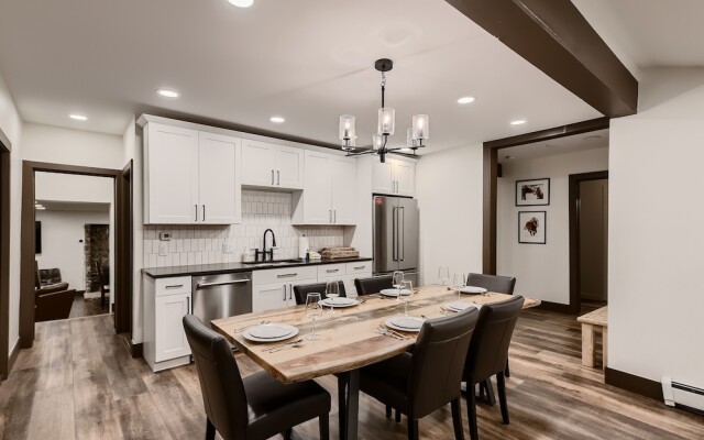 Abbett Placer Historic 7 Bedroom Home by RedAwning