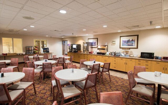 Crystal Inn Hotel & Suites Great Falls