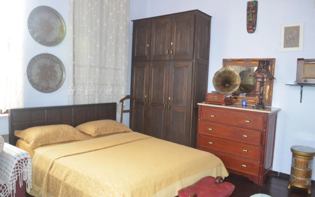 Cunda Zehra Teyzenin Evi